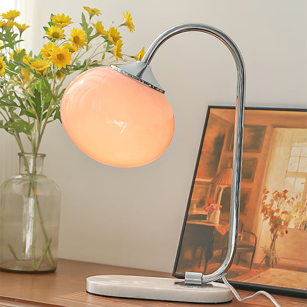 Marshmallow | Bordlampe i metal og glas