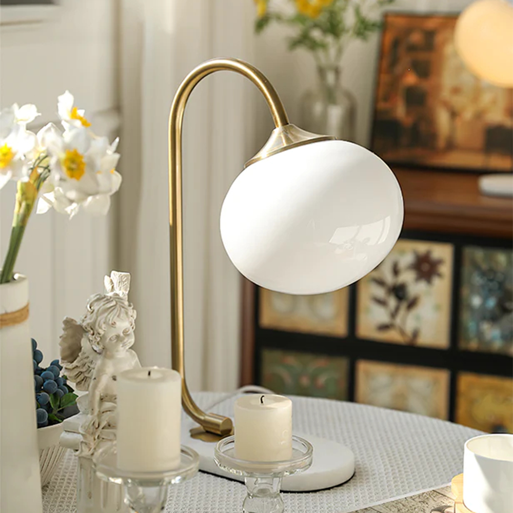 Marshmallow | Bordlampe i metal og glas