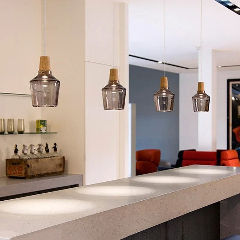 Moderne nordiske glaslamper - Klare og ravfarvede pendler med træfod, E27 LED