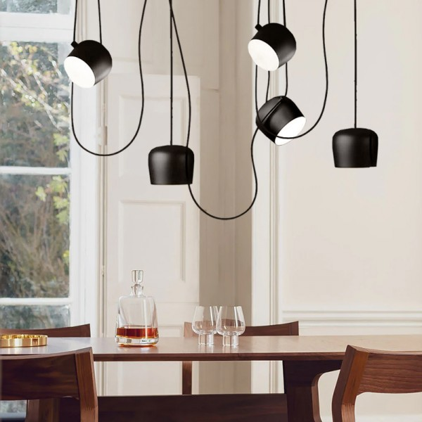 Moderne jerndesign, E27-sokkel, LED-kompatibel, semi-indbygget, metalskærm øverst/underst, 220-240V, 40W, CCC/CE-certificeret, sort/hvid