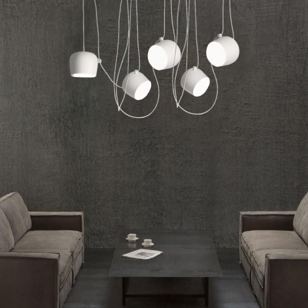 Moderne jerndesign, E27-sokkel, LED-kompatibel, semi-indbygget, metalskærm øverst/underst, 220-240V, 40W, CCC/CE-certificeret, sort/hvid