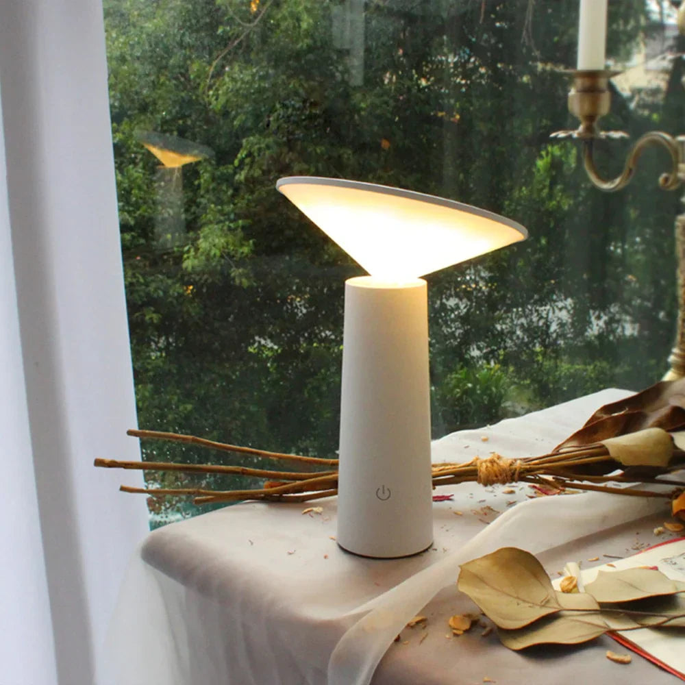 TriLight | Dæmpbar bordlampe