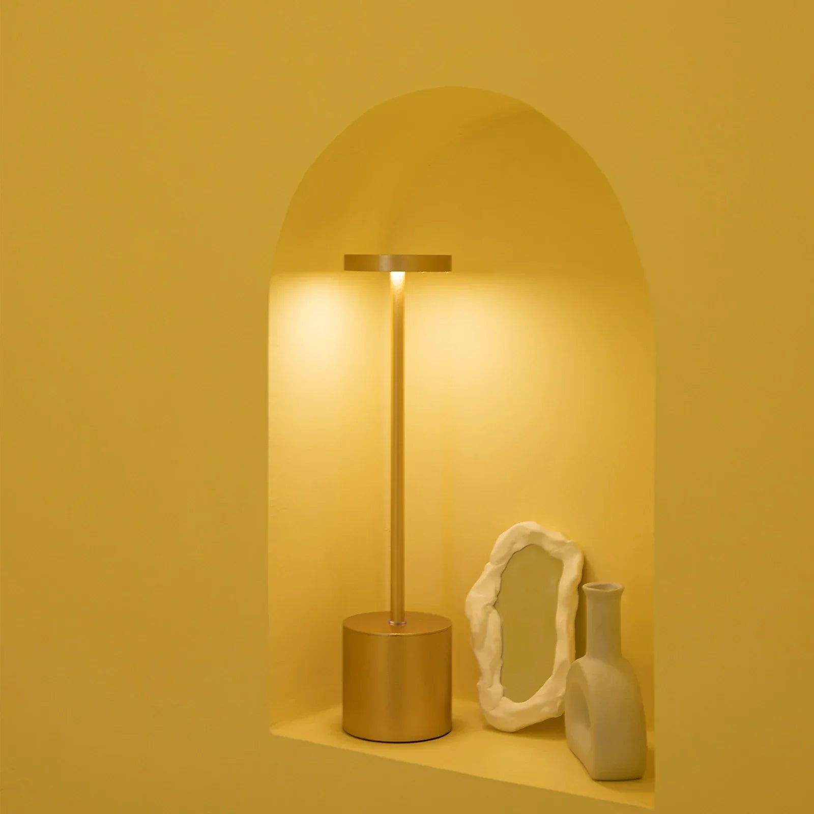 LoraGlow | Luksuriøs og moderne genopladelig lampe