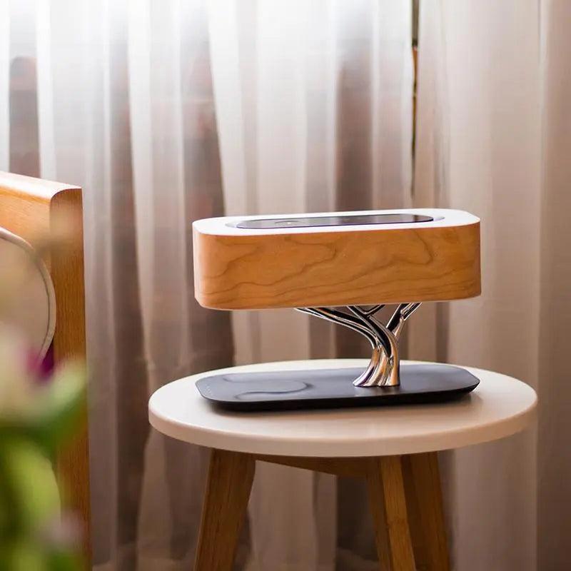 Moderne bordlampe med skærm i kirsebærtræ, justerbar lysstyrke, trådløs opladning, LED, touch control