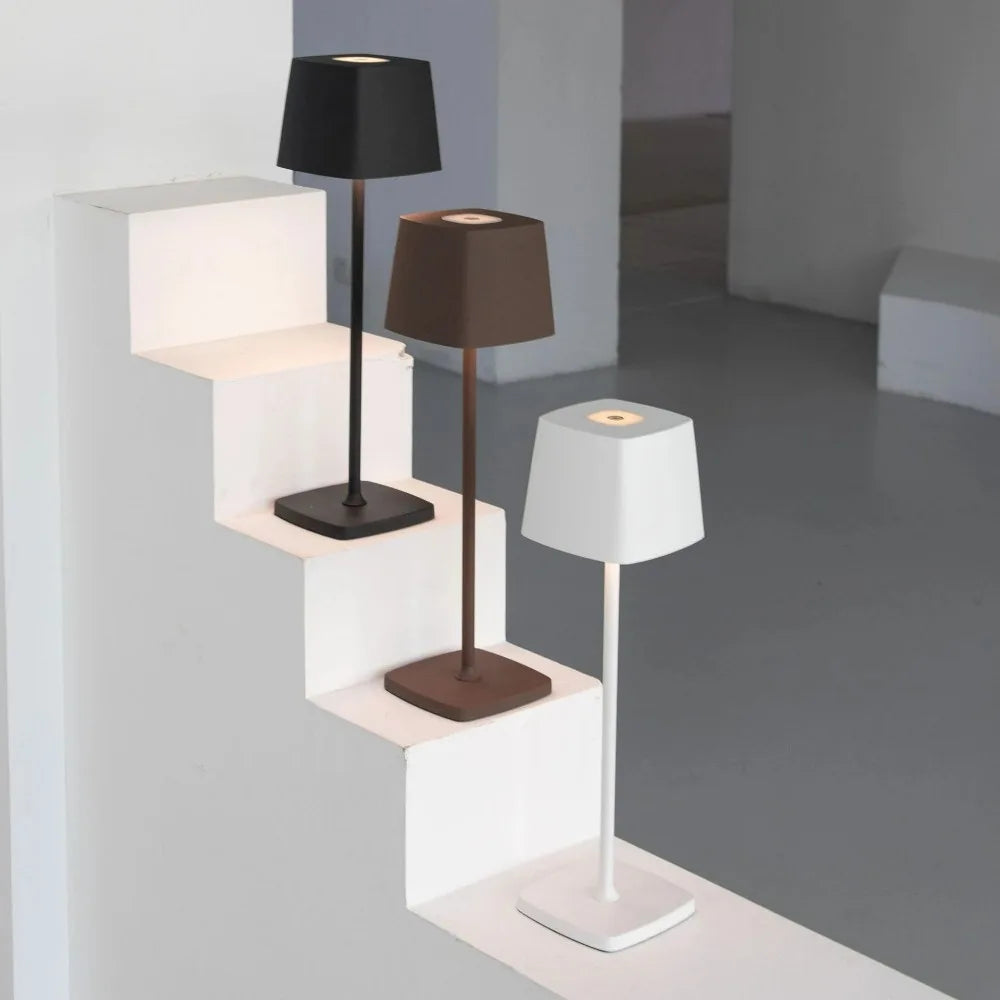Ledningsfri Bordlampe | USB Genopladelig | 5200mAh | 20t Driftstid | 3000K Varm