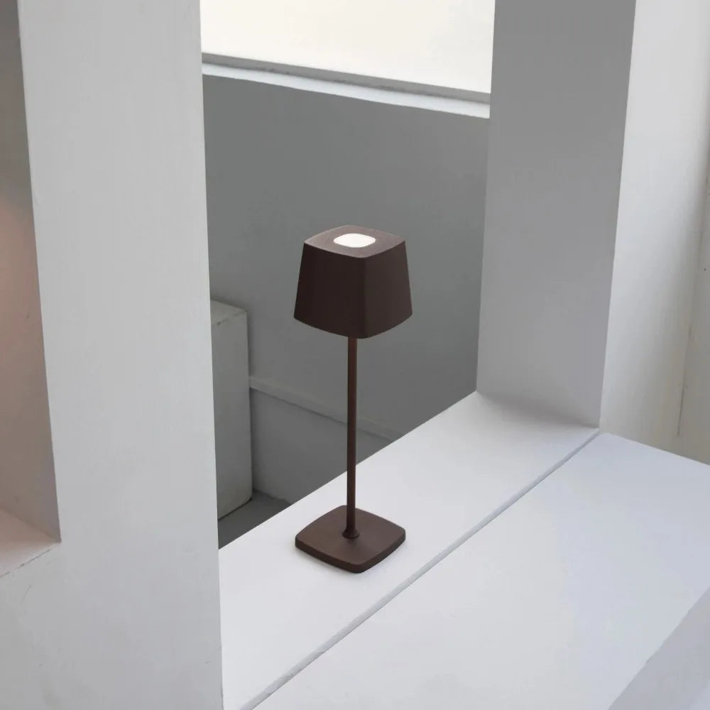 Ledningsfri Bordlampe | USB Genopladelig | 5200mAh | 20t Driftstid | 3000K Varm