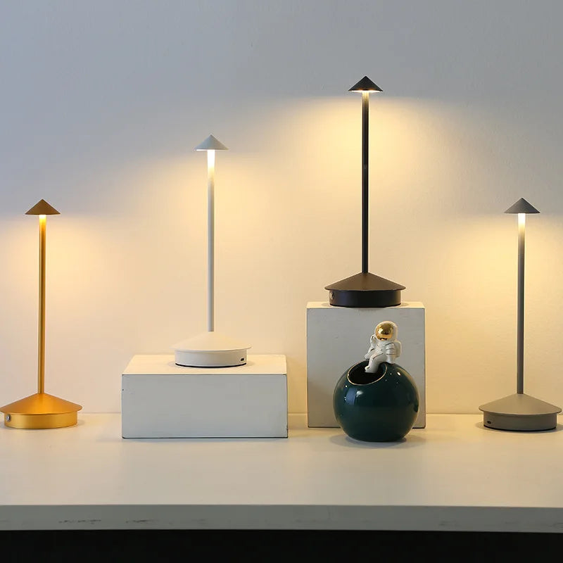 LightGleam | Unik ledningsfri bordlampe