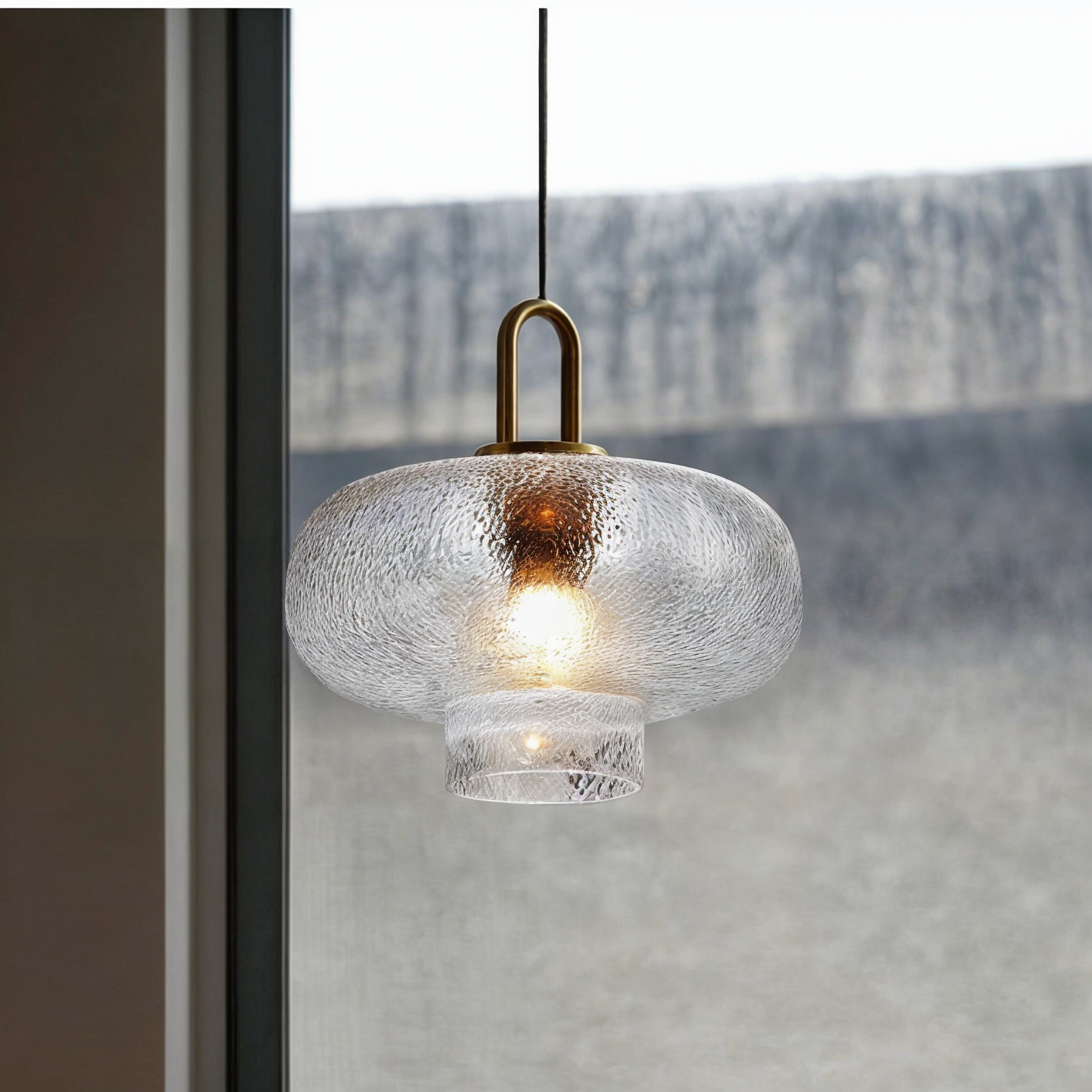 Moderne pendel i messing og glas med E27-sokkel - jernfinish, LED-kompatibel, maks. 60W, rustik stil