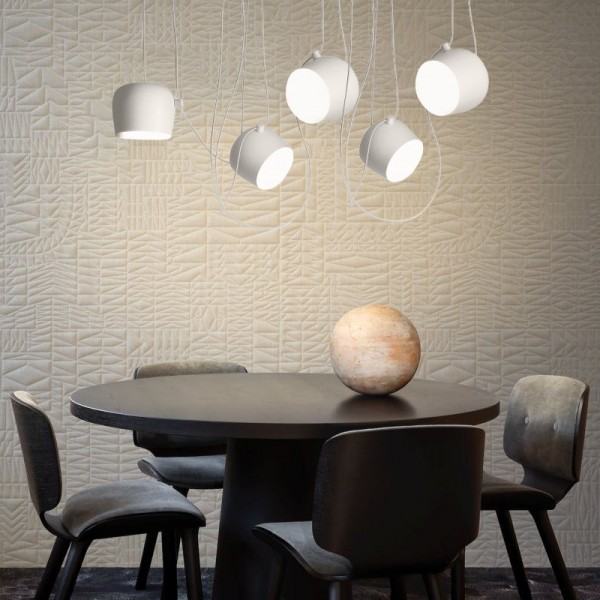 Moderne jerndesign, E27-sokkel, LED-kompatibel, semi-indbygget, metalskærm øverst/underst, 220-240V, 40W, CCC/CE-certificeret, sort/hvid
