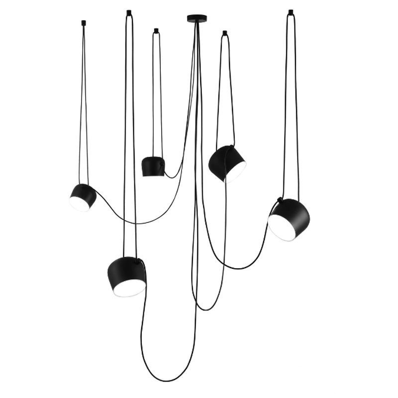 Moderne jerndesign, E27-sokkel, LED-kompatibel, semi-indbygget, metalskærm øverst/underst, 220-240V, 40W, CCC/CE-certificeret, sort/hvid